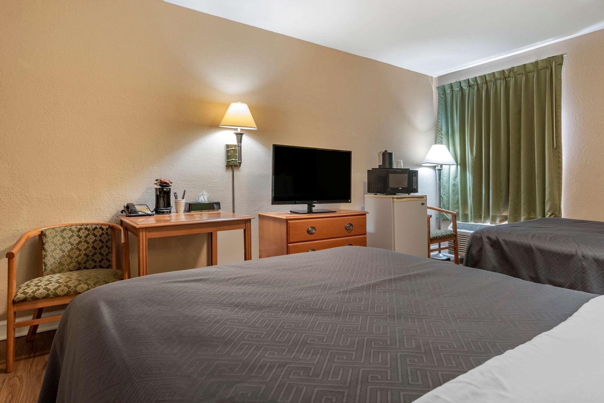 Econo Lodge Tallahassee Near Capital -University מראה חיצוני תמונה