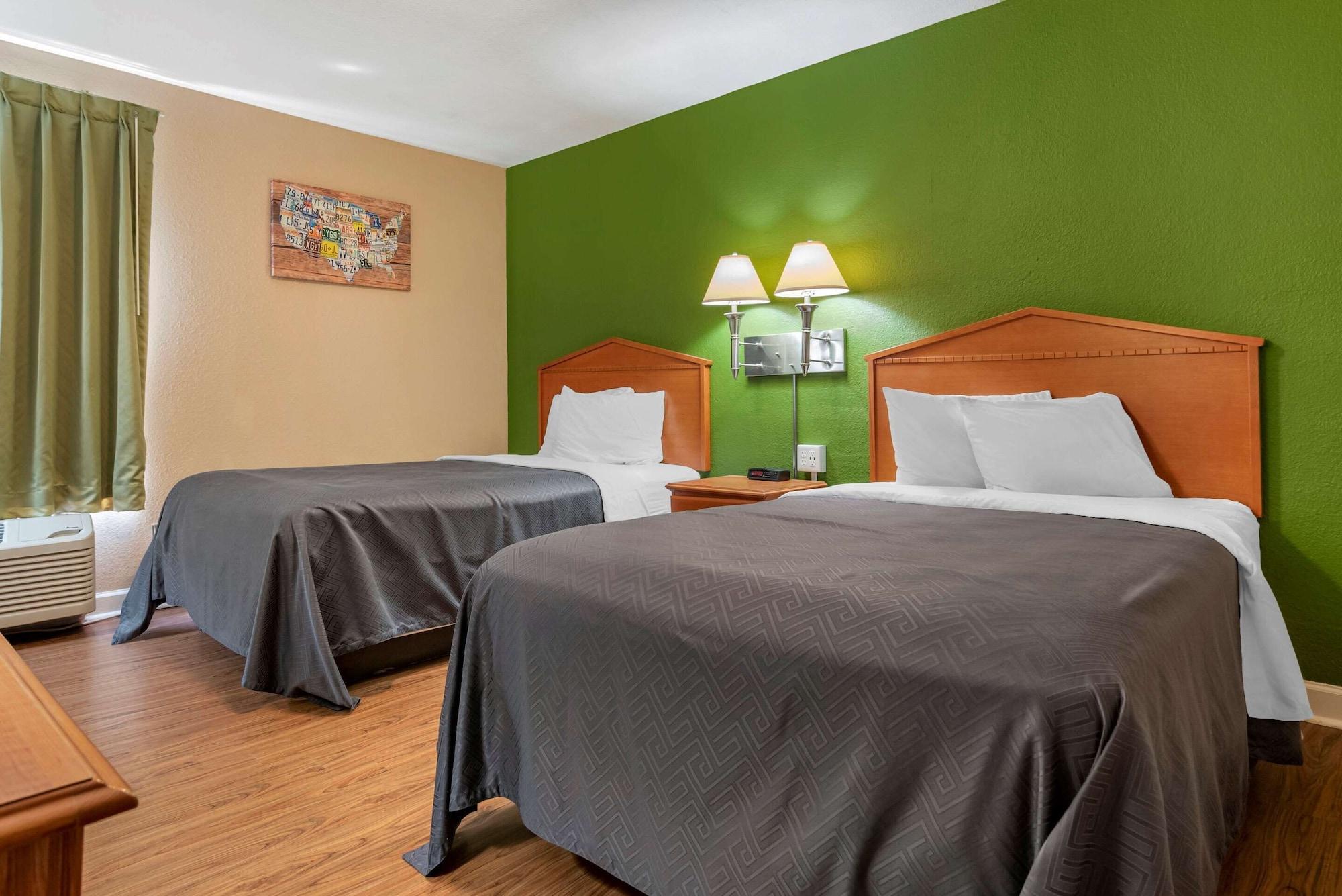 Econo Lodge Tallahassee Near Capital -University מראה חיצוני תמונה