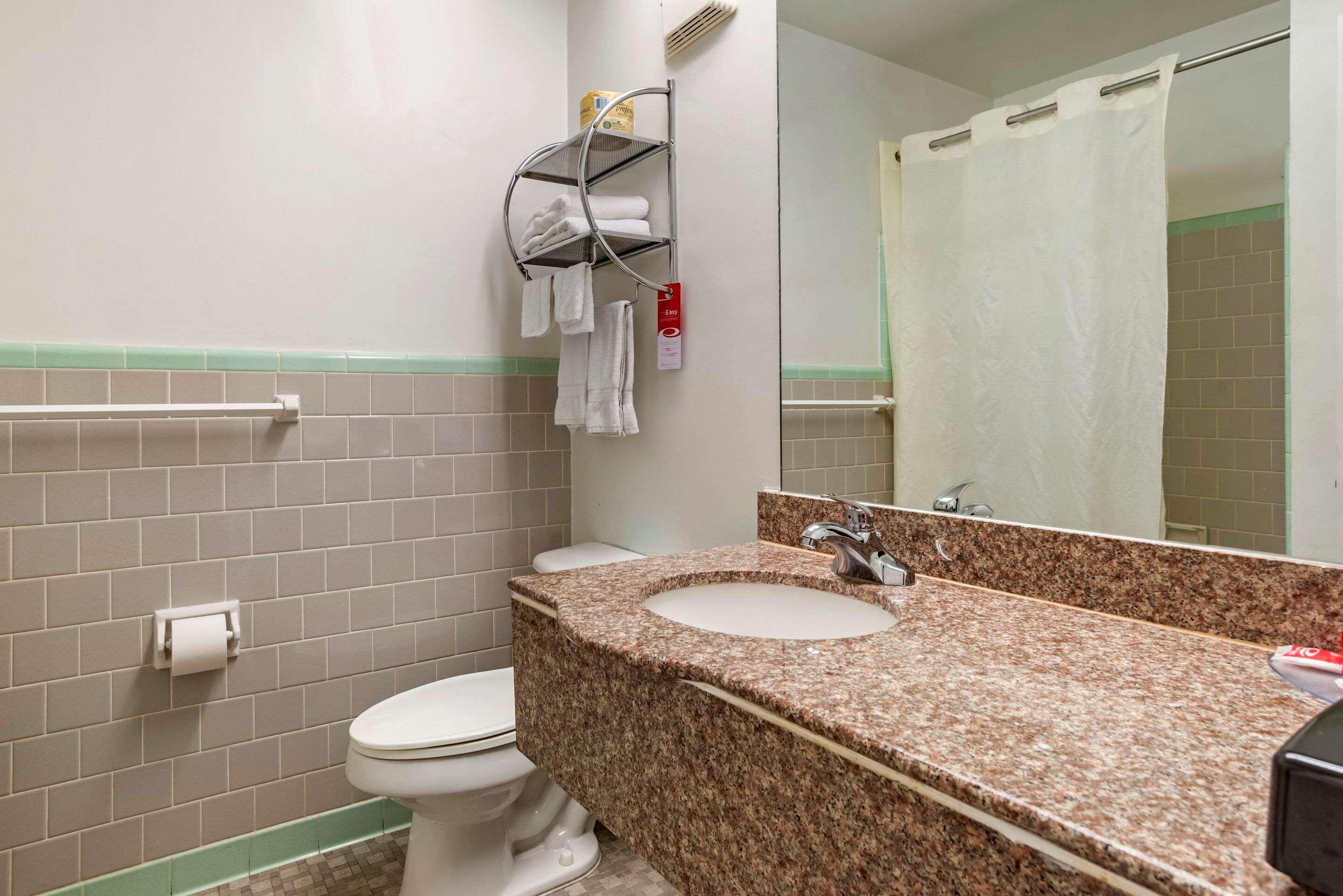 Econo Lodge Tallahassee Near Capital -University מראה חיצוני תמונה