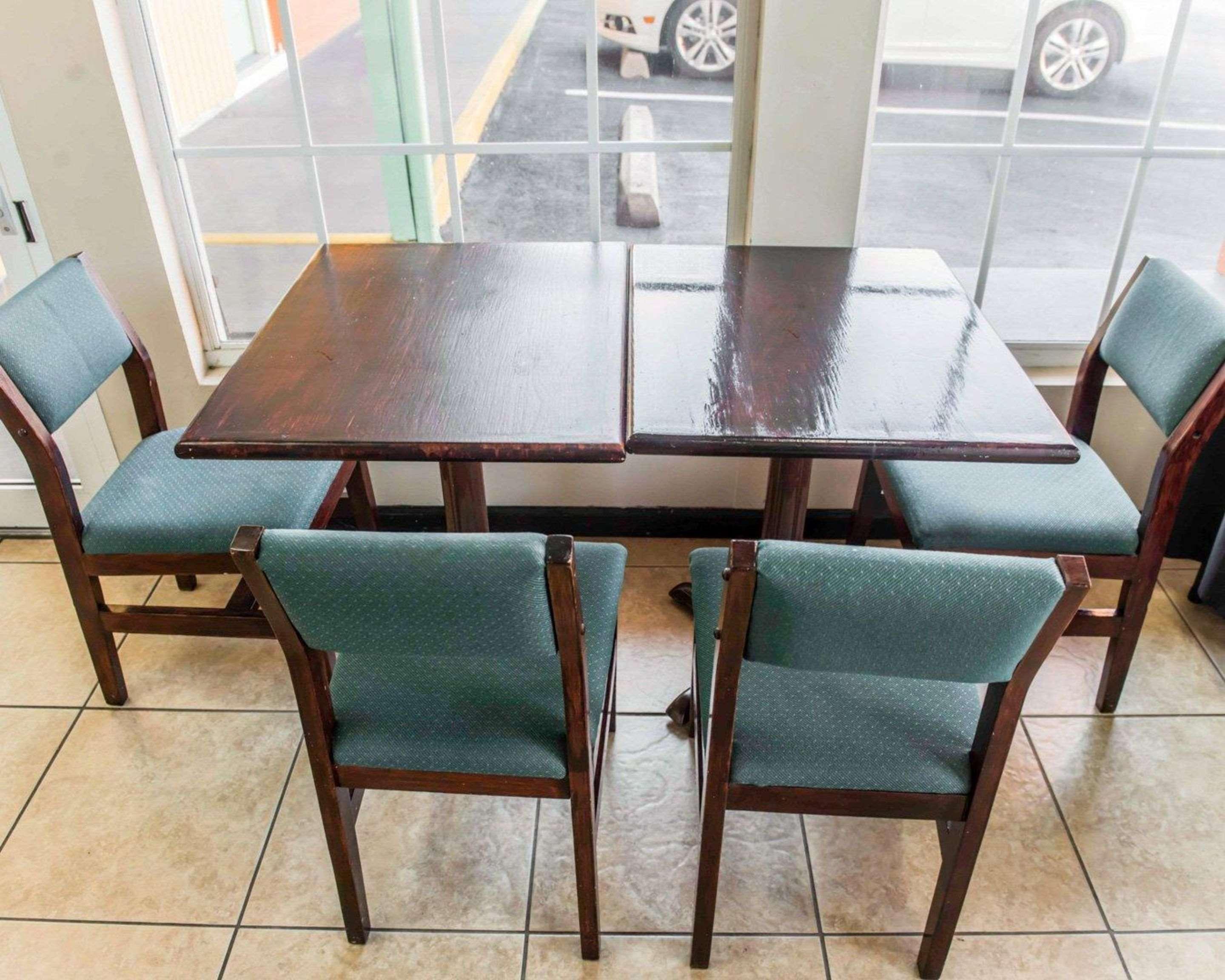 Econo Lodge Tallahassee Near Capital -University מראה חיצוני תמונה