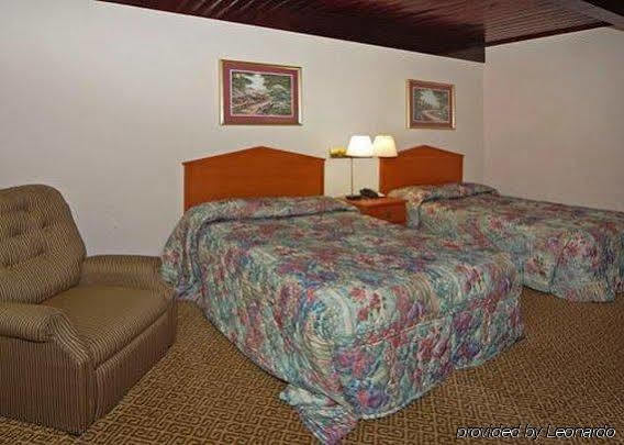 Econo Lodge Tallahassee Near Capital -University מראה חיצוני תמונה